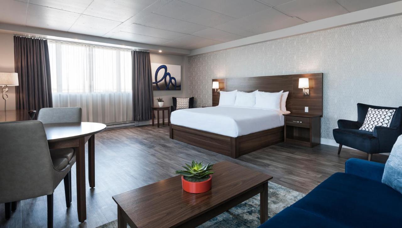 Imperia Hotel Et Suites บูว์เชอร์วิลล์ ภายนอก รูปภาพ